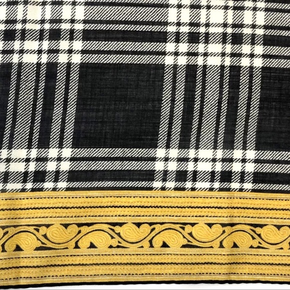 273 Chanel CC Logo Silk-Cashmere Blend Stole Scarf - Picture 6 of 8